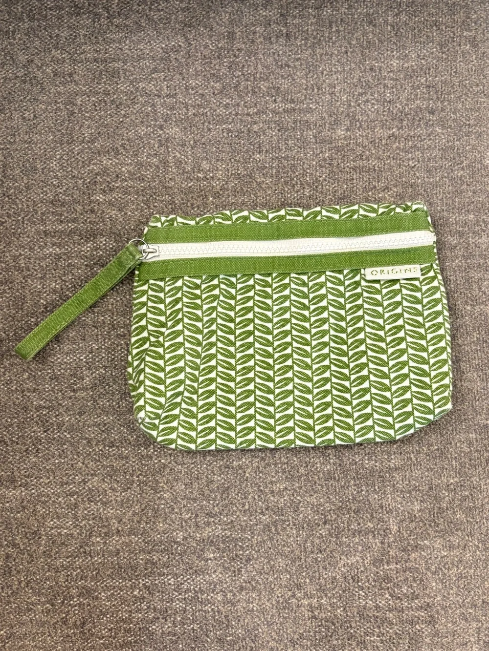 Origins Green Leaf Cosmetic Pouch with Wrist Strap